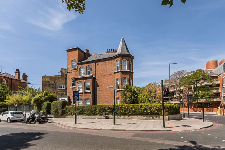 Exterior & Views 2, Park View Apartment in Battersea, London