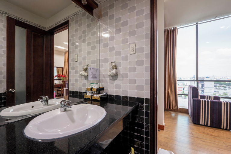 Bathroom 5, THIÊN PHÚ LOGIA HOTEL, Tan Phu