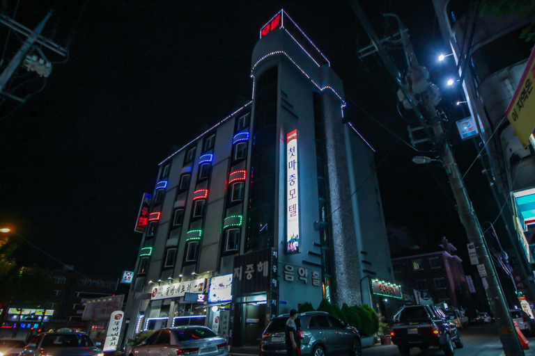 Exterior view 2, Jeonju Uadong Cheotmajung, Jeonju