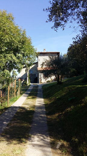 Exterior 1