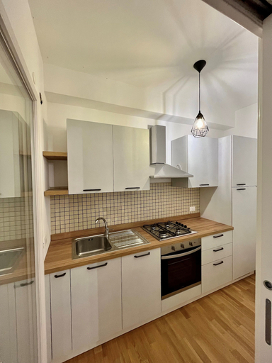 Others 4, B&B 969, Trapani