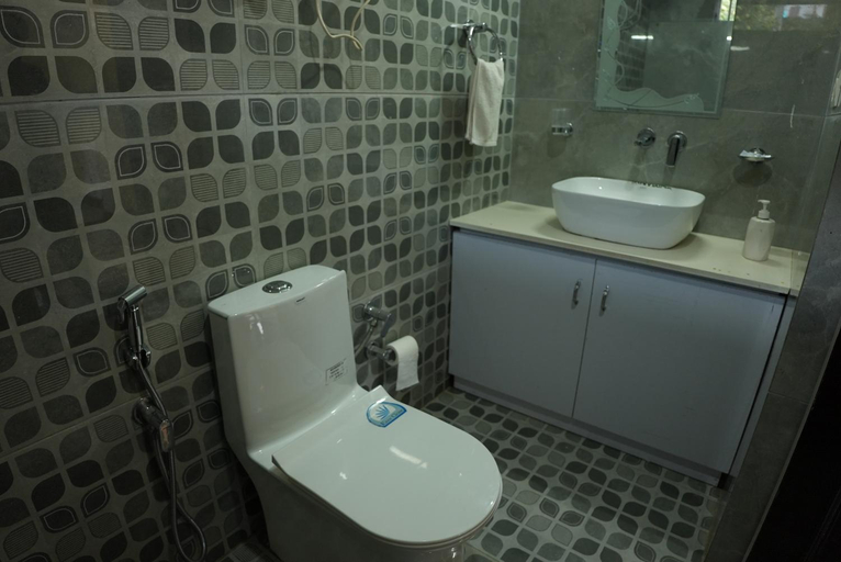 Bathroom, Sundazed Cottage by Edenhomes, Kullu