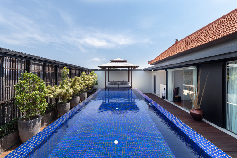 Swimming Pool 2