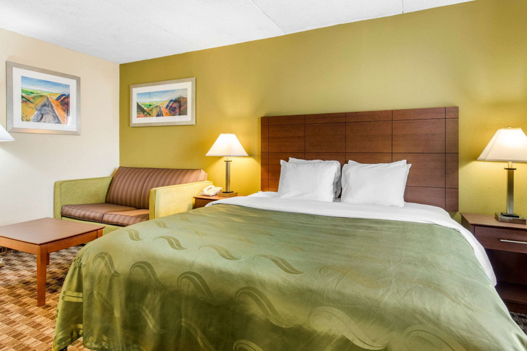 Bedroom 3, Quality Inn Lebanon, Wilson
