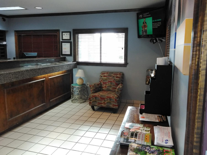 Others 5, Studio 6 Extended Stay - Greensboro, NC - I-40, Guilford