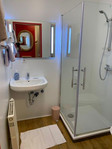 Bathroom 4, Schweizerhof, Ostalbkreis