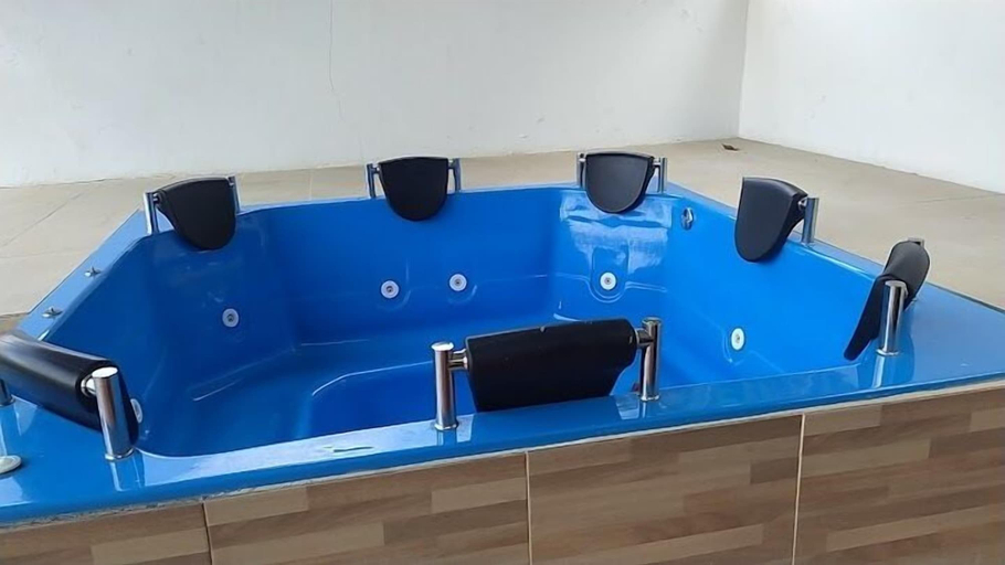 Bathroom, Balneario manantial, Pauna