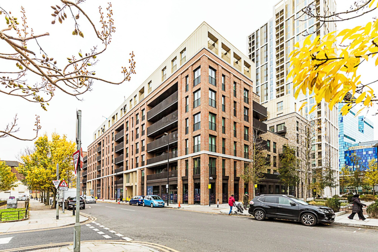 Exterior & Views, Beautiful Two Bed Property Near Whitechapel, London