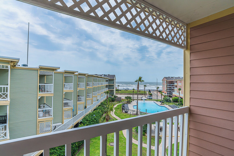 Others 5, The Victorian by 3rd Coast Getaways, Galveston