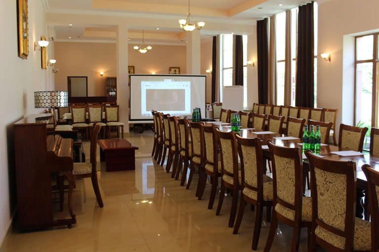 Food & Drinks 5, Diligence Hotel & restaurant