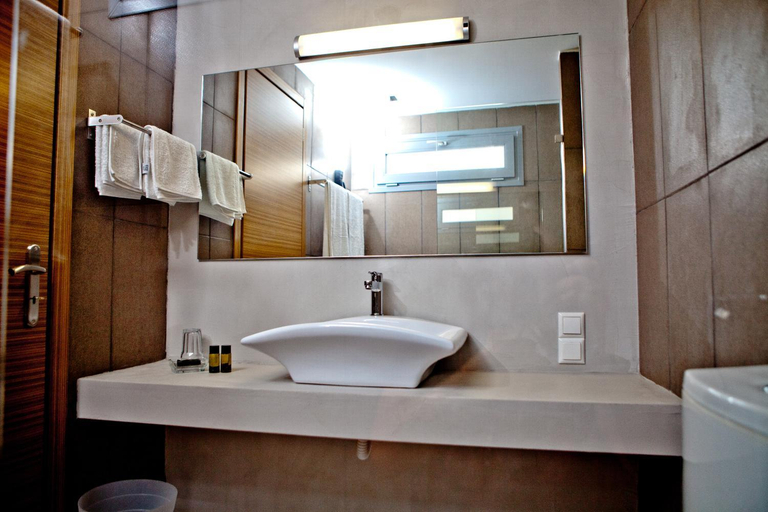Bathroom 3, Xanthippi Hotel, Attica