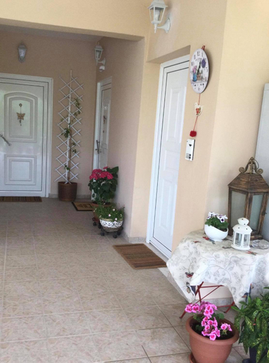 Entrance 2, Dream Studios, East Macedonia and Thrace