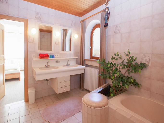 Bathroom 3, Chalet in Fusch Near Ski Lift and Lake, Zell am See