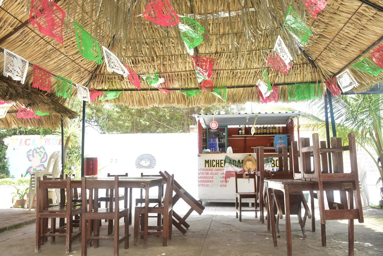 Food & Drinks, Hotel Bacaanda, Dist. Juchitan