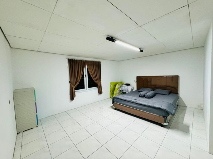 Bedroom 6