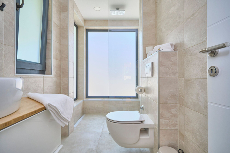 Bathroom 4, Resort Amalka Mare by Litto, Marina