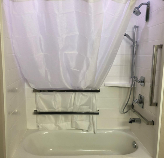 Bathroom 4, Wingate by Wyndham Murfreesboro, Rutherford
