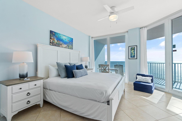 Bedroom 1, Lighthouse 918, Baldwin