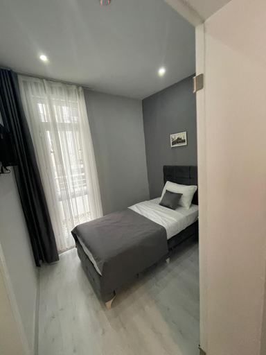 Bedroom 4, oldmile palace hotel, Fatih