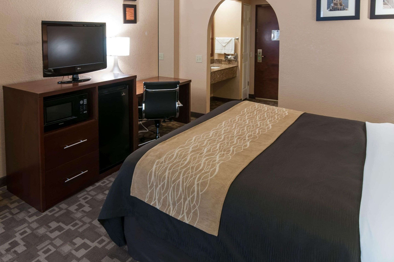 Bedroom 3, Comfort Inn North Conroe, Montgomery