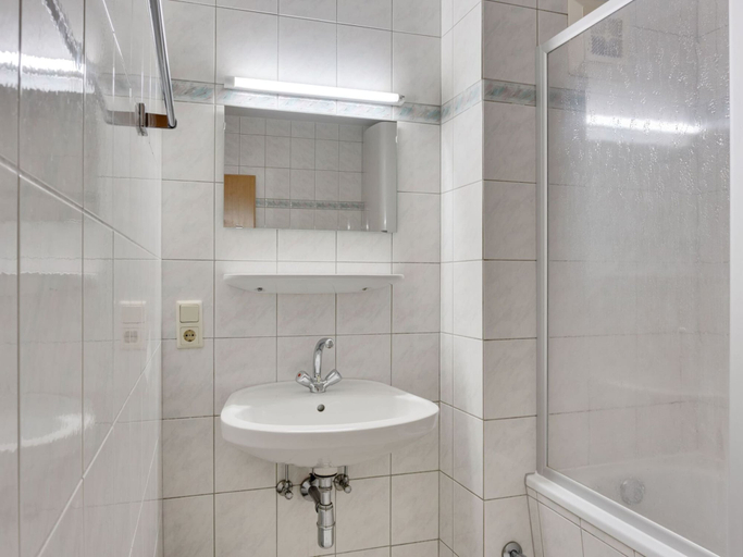 Bathroom, Comfortable Apartment in Zell am See Near Forest, Zell am See