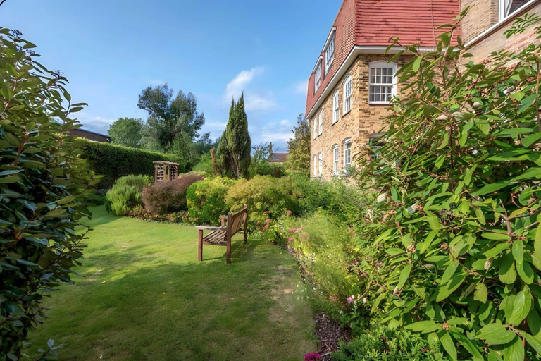 Exterior & Views 2, Putney Chic 1-bed Gem, London