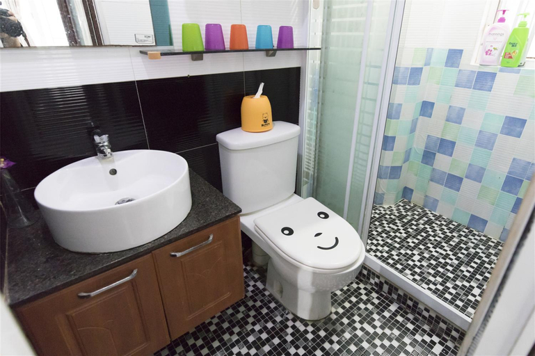 Bedroom 2, 3room charming apt,8pax, Kowloon