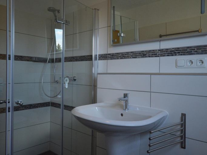 Bathroom 4, Attractive Holiday Home in Bremm With Garden, Cochem-Zell