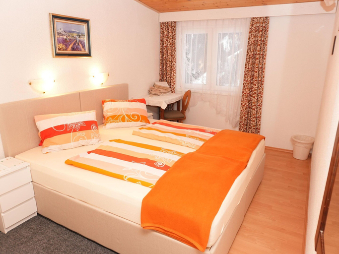 Others 2, Group Holiday Home in Hippach With Dreamy Views, Schwaz