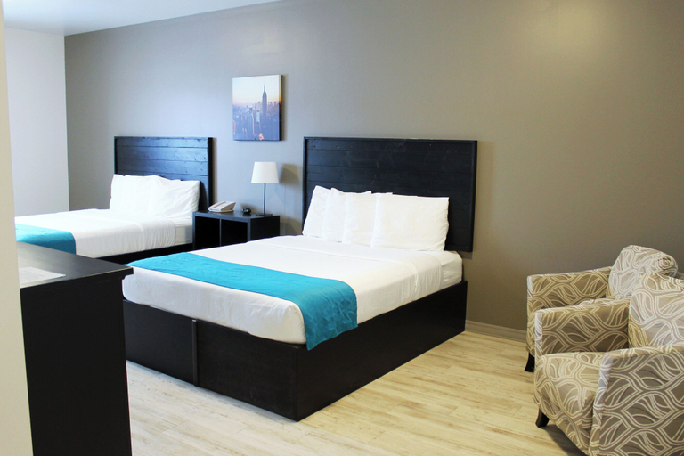 Bedroom 5, Roadhouse 52 Inn & Suites, Division No. 2