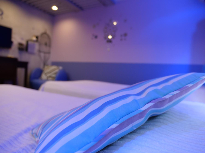 Others 4, Espace Elastique B&B with contactless check-in, New Territories