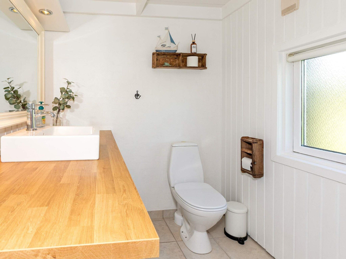 Bathroom 3, 5 Star Holiday Home in Fjerritslev, Jammerbugt