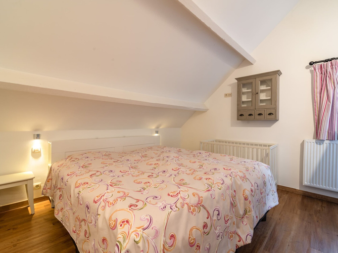 Bedroom 2, Luxurious Farmhouse Near Forest in Anhee, Namur