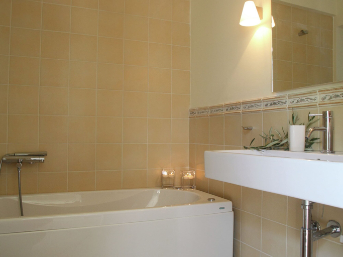 Bathroom 3, Spacious Villa in Vasiliki with Swimming Pool & Hot Tub, Ionian Islands