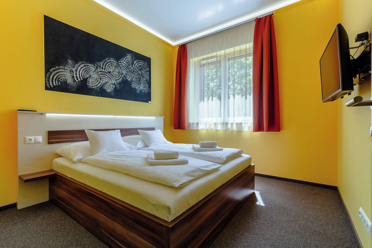 Bedroom 3, Hotel Mayer Superior Veszprém, Veszprém