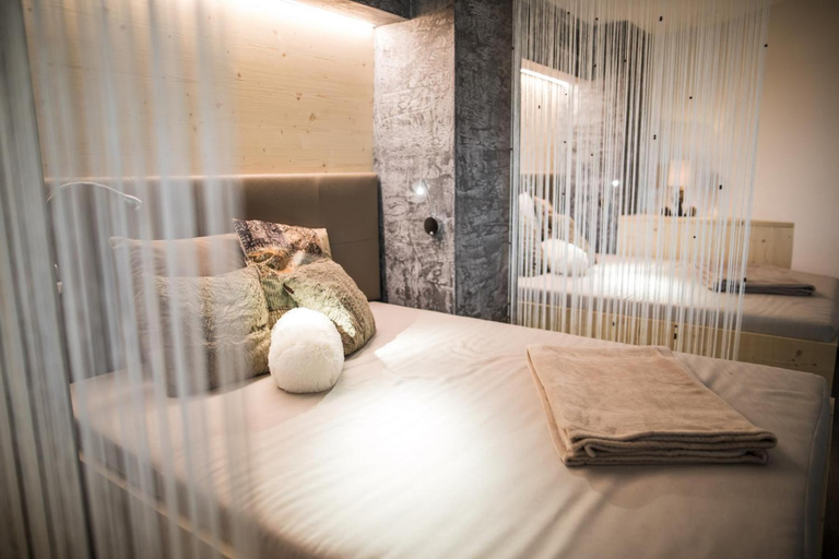 Bedroom 2, Hotel Burgaunerhof, Bolzano