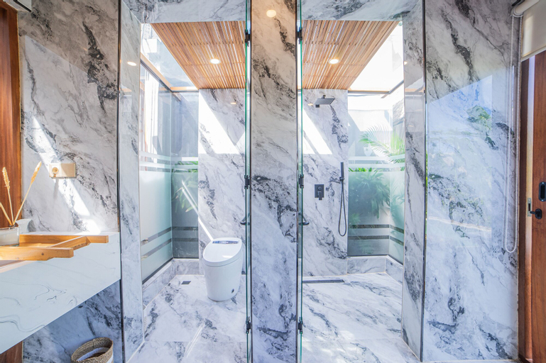 Bathroom 8