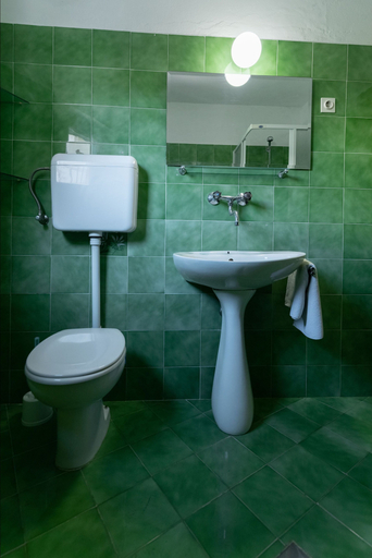 Bathroom 4, Lovely 2-bedroom Apartment Sonia, Sleeps 6, Kali