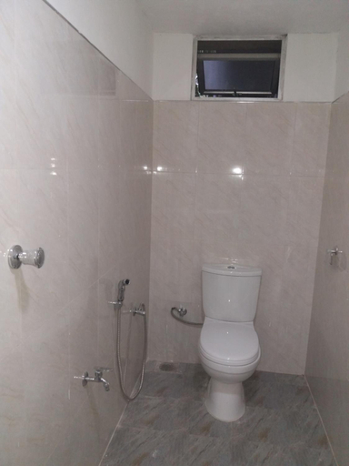 Bathroom 3, Ishitha Homestay, Tangalle