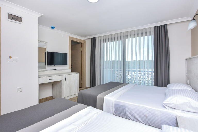 Bedroom 3, Beyaz Konak Otel, Ayvalık