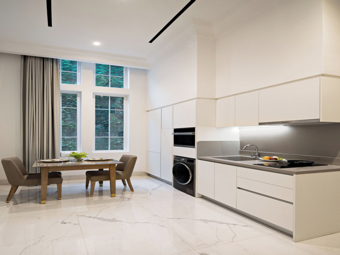 Dining Room 24