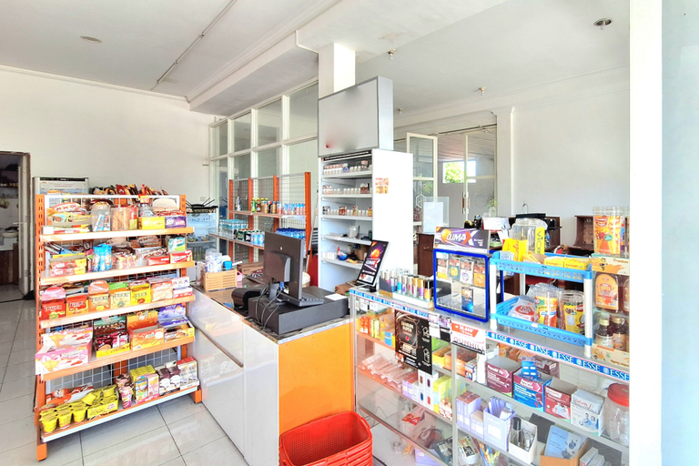 Food & Drinks 5, Urbanview The Halona near Jawa Timur Park 4, Malang