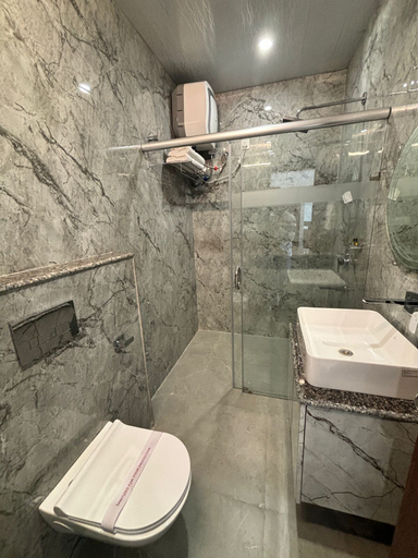 Bathroom 5, Hotel white inn, Nainital