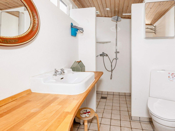 Bathroom, Cozy Coastal Cottage at Jegindo-by Traum, Struer