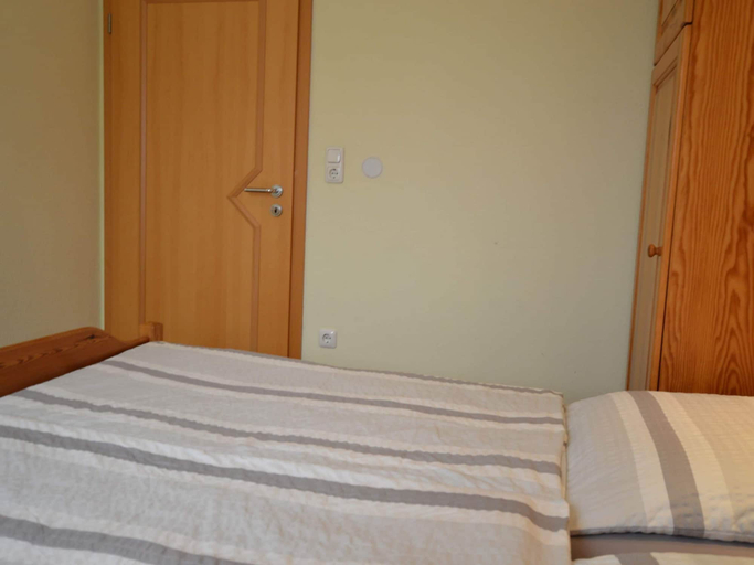 Bedroom 4, Comfy Apartment in Gransdorf With Garden, Eifelkreis Bitburg-Prüm