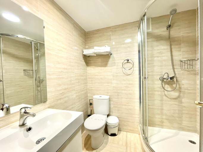 Bathroom 5, Apartamentos Chinasol, Granada
