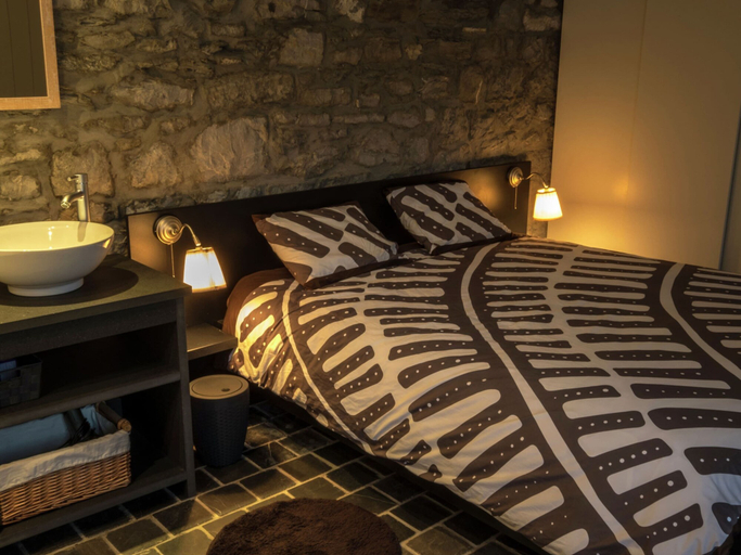 Bedroom 3, Holiday Home in Ederbergland near Knebelsrod, Namur