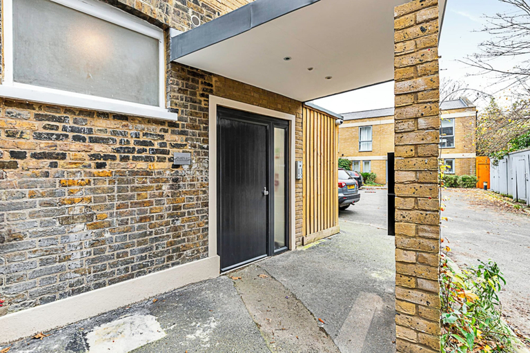 Exterior & Views 2, Chiswick Gem: 2 Bedroom Flat, London