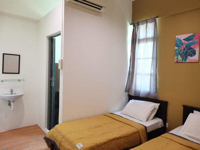 Bedroom 23