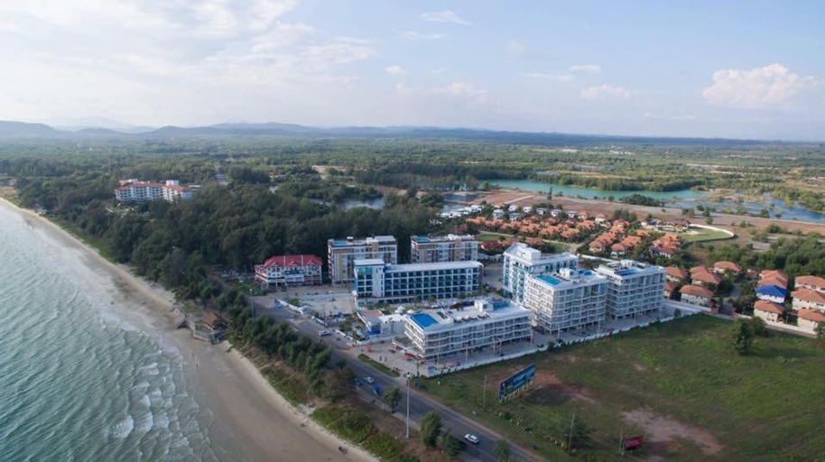 Exterior & Views 5, Grandblue 311, Klaeng